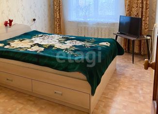 Продам 4-комнатную квартиру, 85 м2, село Большое Село, улица Челюскинцев, 27