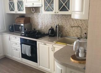 Продам 3-комнатную квартиру, 81 м2, Ставрополь, улица Тухачевского, 24/4, микрорайон Перспективный