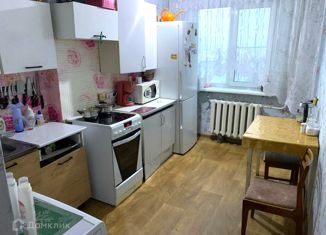 Продается 2-комнатная квартира, 46 м2, Кемеровская область, улица 50 лет Октября, 45