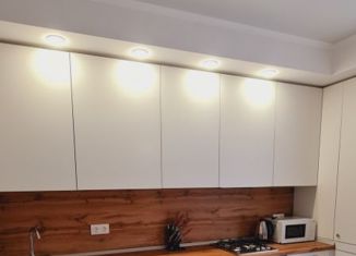 Продаю 2-ком. квартиру, 58 м2, Краснодар, Кубанская улица, 54, Кубанская улица