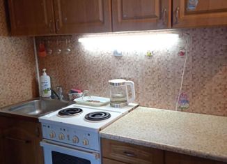 Продаю 2-ком. квартиру, 35 м2, Самара, улица 22 Партсъезда, 1А, Советский район