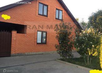 Продам 5-комнатную квартиру, 150 м2, Майкоп, улица Хакурате, 330