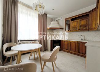 Сдача в аренду трехкомнатной квартиры, 100 м2, Москва, Лесная улица, 4с1, ЦАО