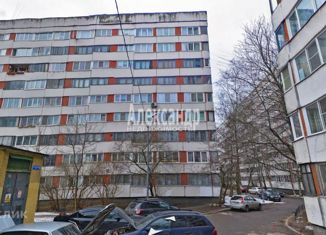 Продается трехкомнатная квартира, 64 м2, Санкт-Петербург, Поэтический бульвар, 11к2, Поэтический бульвар