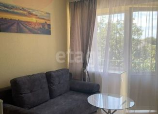 Продаю 1-комнатную квартиру, 20 м2, Евпатория, Приморская улица, 18