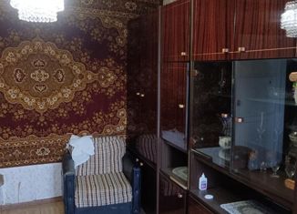 Продаю 2-ком. квартиру, 44 м2, Ейск, Октябрьская улица, 203