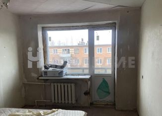 Продается трехкомнатная квартира, 57 м2, Каменск-Шахтинский, Заводская улица, 21