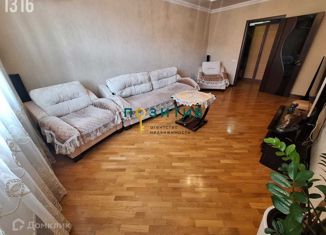 Продам 3-ком. квартиру, 88 м2, поселок городского типа Горячеводский, проспект Советской Армии, 17