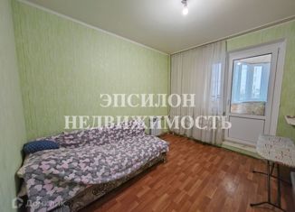 3-комнатная квартира на продажу, 80.87 м2, Курск, проспект Вячеслава Клыкова, 15