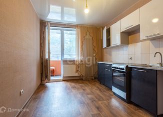 Продам 1-ком. квартиру, 36 м2, Екатеринбург, улица Умельцев, 9А, улица Умельцев