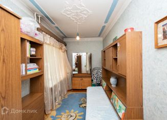 Четырехкомнатная квартира на продажу, 74.4 м2, Иркутская область, микрорайон Радужный, 37