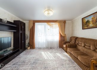Продаю трехкомнатную квартиру, 65 м2, Тюменская область, микрорайон 7А, 12