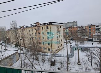 Продажа трехкомнатной квартиры, 52 м2, Астраханская область, 1-я Перевозная улица, 135