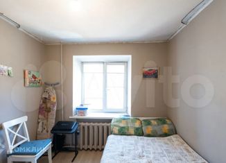 Продается четырехкомнатная квартира, 80 м2, Хабаровский край, Брестская улица, 4
