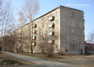 Продаю однокомнатную квартиру, 32 м2, Екатеринбург, Эскадронная улица, 2, Эскадронная улица