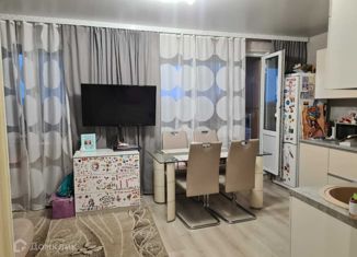 Продается 1-комнатная квартира, 34.7 м2, Екатеринбург, улица Серова, 39, улица Серова