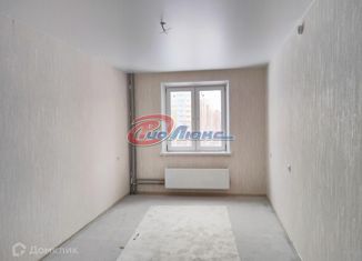 Продается 1-комнатная квартира, 40.3 м2, Челябинск, улица Генерала Мартынова, 6, жилой район Краснопольская Площадка 1