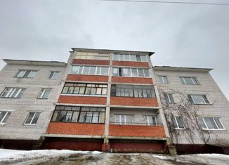 Продаю 2-комнатную квартиру, 63.1 м2, городской посёлок Мга, улица Калинина, 2