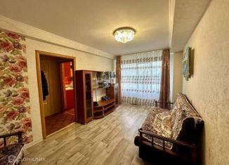 Продается двухкомнатная квартира, 41.2 м2, Ачинск, 3-й микрорайон, 32