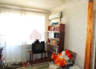 Двухкомнатная квартира на продажу, 45 м2, Волгоградская область, территория посёлок Аэропорт, 13