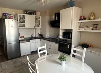 Продам 2-комнатную квартиру, 53.2 м2, Нижний Новгород, улица Романтиков, 1, улица Романтиков