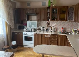 Продается 4-комнатная квартира, 112.9 м2, рабочий посёлок Хор, улица Ленина, 11