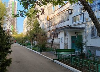 Трехкомнатная квартира на продажу, 64 м2, Краснодарский край, улица Куникова, 64