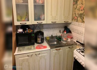 Продаю двухкомнатную квартиру, 48 м2, Псков, Мирная улица, 3А