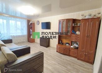 Продается трехкомнатная квартира, 60 м2, Татарстан, улица Тургенева, 6