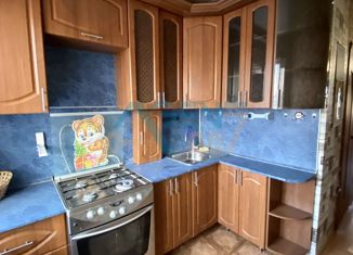 Продается трехкомнатная квартира, 62 м2, Строитель, Советская улица, 31