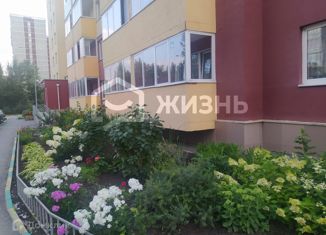 Продается 1-комнатная квартира, 38.8 м2, Екатеринбург, метро Уральская, улица Бебеля, 144