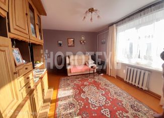 Продам 2-комнатную квартиру, 48.7 м2, поселок городского типа Ахтырский, Железнодорожная улица, 37