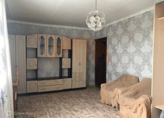 2-комнатная квартира на продажу, 53 м2, поселок городского типа Новофёдоровка, улица Героев, 9