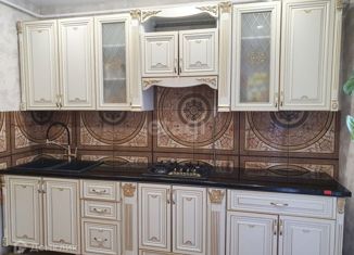 Продаю 4-комнатную квартиру, 130 м2, Тверь, улица Коробкова, 20к1, Центральный район