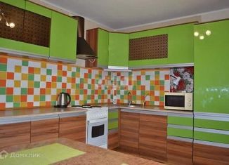 Сдается в аренду двухкомнатная квартира, 67 м2, Бердск, Микрорайон, 49А