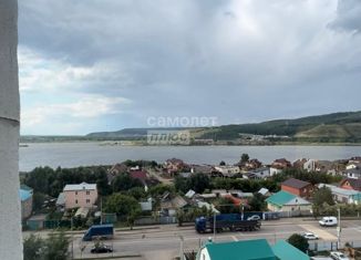 Продаю 1-ком. квартиру, 33.1 м2, Альметьевск, улица Бигаш, 121