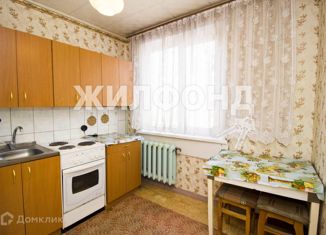 Продается 2-комнатная квартира, 44.4 м2, Новосибирск, улица Белинского, 202, метро Октябрьская