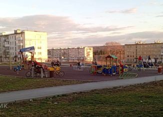 2-комнатная квартира на продажу, 45 м2, Горнозаводск, улица Мира, 28