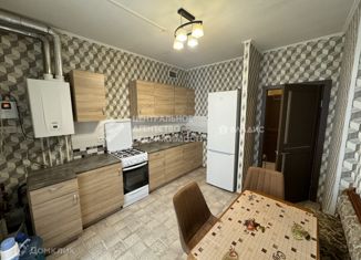 Сдается в аренду 1-комнатная квартира, 45 м2, Рязань, улица Чапаева, 59