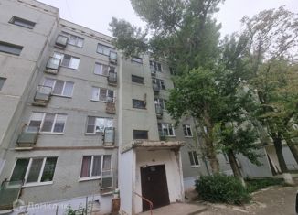 Продажа трехкомнатной квартиры, 62.1 м2, Калмыкия, 8-й микрорайон, 24