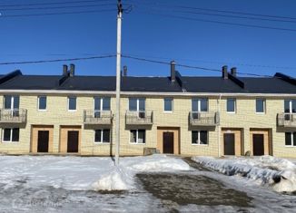 Продаю таунхаус, 100 м2, коттеджный посёлок На Речке, Южная улица, 1