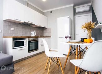 Продается 2-ком. квартира, 39 м2, Краснодар, Новороссийская улица, 90/2к1, Центральный округ