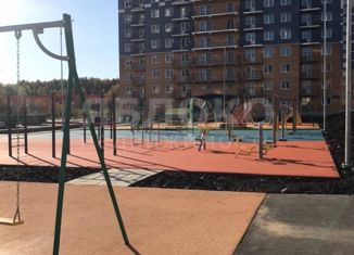 Продается 3-комнатная квартира, 72 м2, Березники, улица Геннадия Братчикова, 4, ЖК Любимов