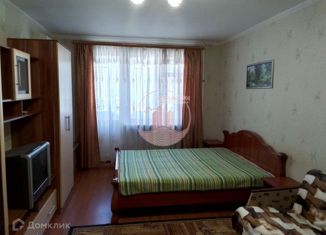 Продам 2-комнатную квартиру, 55 м2, Севастополь, улица Адмирала Фадеева, 19, Гагаринский район