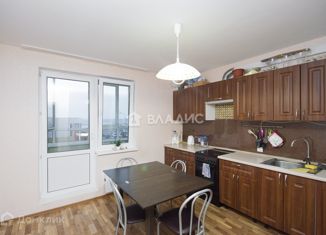 Продам 3-ком. квартиру, 83.6 м2, Нижний Новгород, Волжская набережная, 15, микрорайон Мещерское Озеро