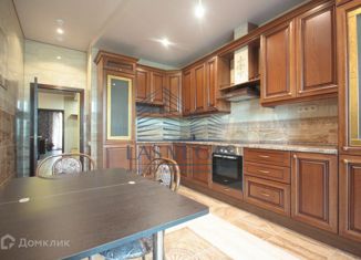 Сдача в аренду 3-ком. квартиры, 184 м2, Санкт-Петербург, Вязовая улица, 8, Вязовая улица