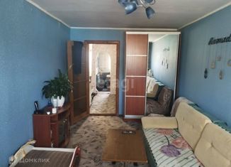 Продаю 1-комнатную квартиру, 29.8 м2, поселок городского типа Спирово, Речная улица, 12