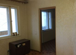 Продам трехкомнатную квартиру, 60 м2, Нижегородская область, проспект Гагарина, 208