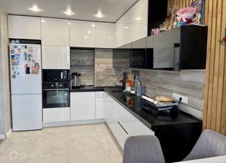 Продаю 3-ком. квартиру, 67 м2, село Новое Шигалеево, улица Габдуллы Тукая, 11