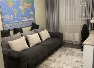 Трехкомнатная квартира на продажу, 76.3 м2, Москва, улица Лётчика Ульянина, 6, метро Рассказовка